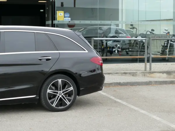 Mercedes-Benz C 300 de Avantgarde 15