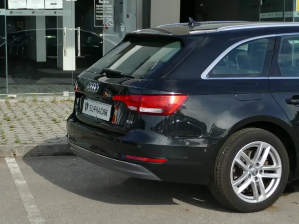 Audi A4 Avant 2.0 TDI Advance 6