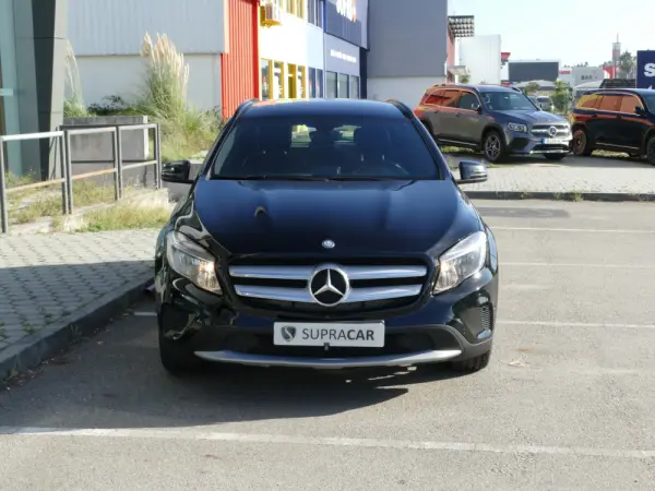 Mercedes-Benz GLA 180 d Style Aut. 2