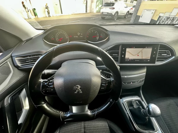 Peugeot 308 1.5 BlueHDi Style 8