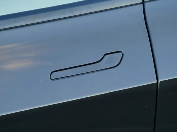 Tesla Model 3 Performance Dual Motor AWD 8