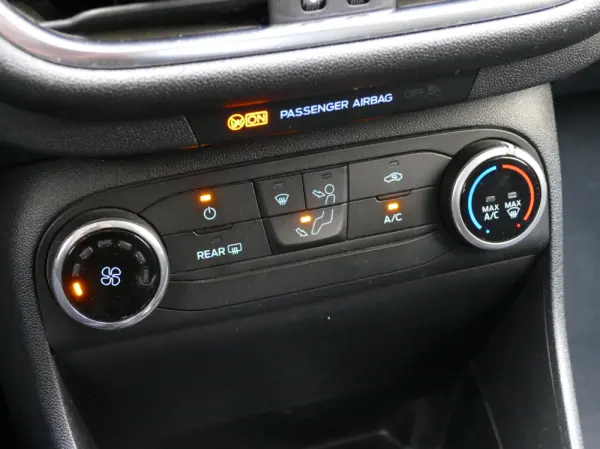 Ford Fiesta 1.0 EcoBoost Connected 19