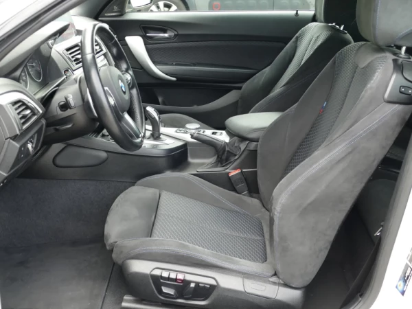 BMW 220 d Cabrio Pack M Auto 32