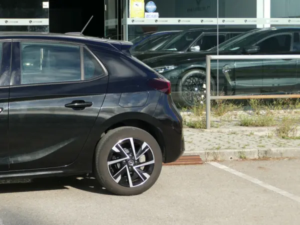 Opel Corsa 1.2 T GS 15