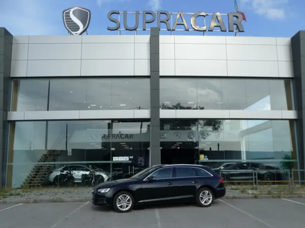 Audi A4 Avant 2.0 TDI Advance 44