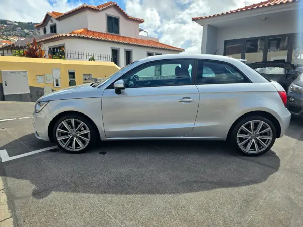 Audi A1 1.6 TDI S-line 2