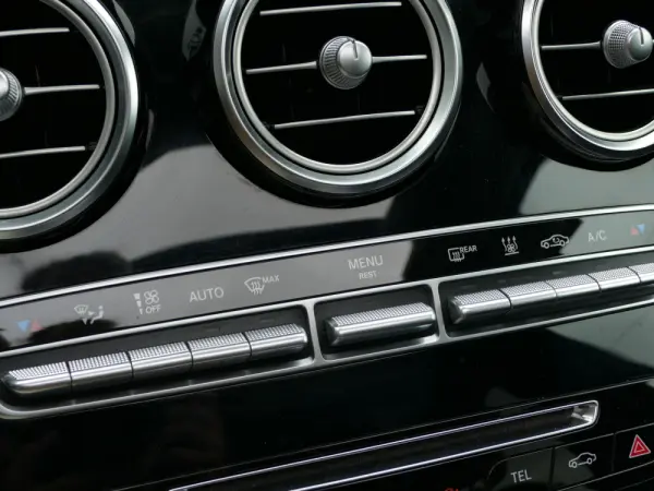 Mercedes-Benz GLC 220 d 4Matic 9G-TRONIC AMG Line 25