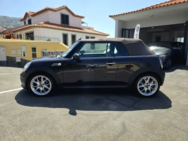 MINI Cabrio Cooper D 6