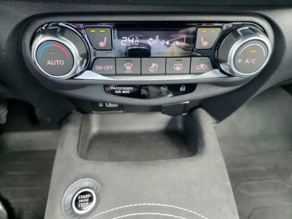 Nissan Juke 1.0 DIG-T N-Design C.Two Tone S. 30