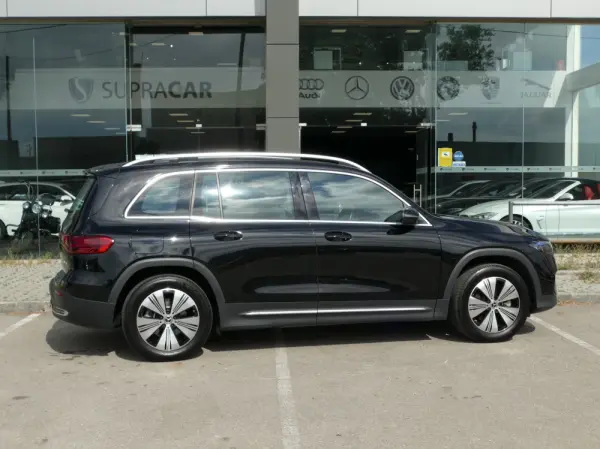 Mercedes-Benz EQB 300 4Matic Progressive 41