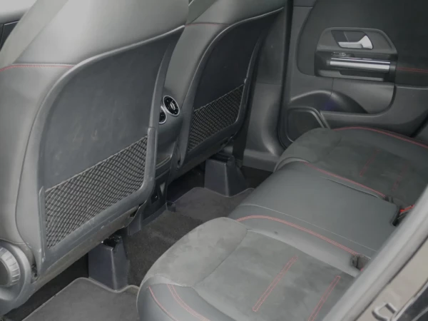 Mercedes-Benz GLA 250 e AMG Line 18
