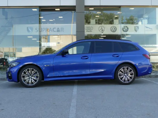 BMW 330 e Pack Desportivo M Auto 19