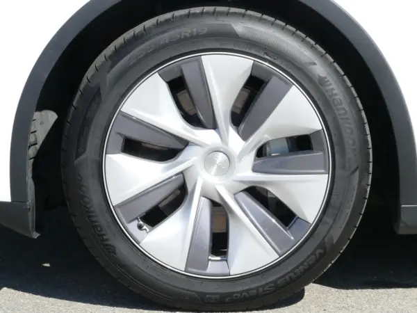 Tesla Model Y Tração Traseira 7