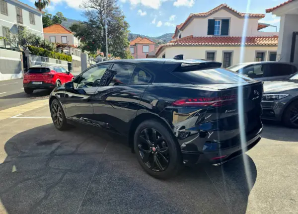 Jaguar I-Pace EV400 R-Dynamic SE AWD 7