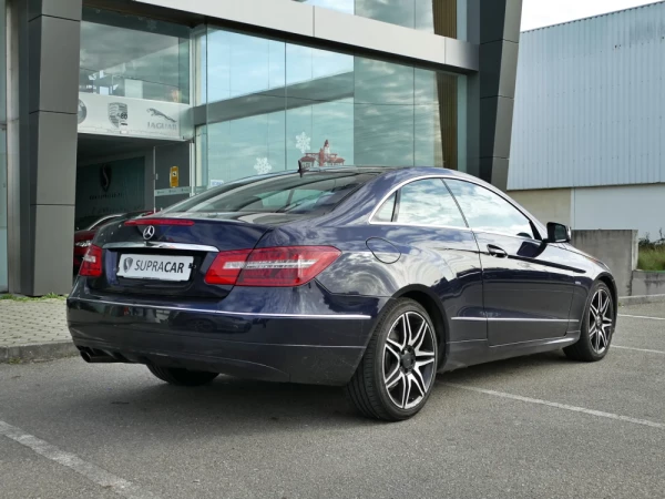 Mercedes-Benz E 250 CDi Avantgarde BlueEfficiency 9