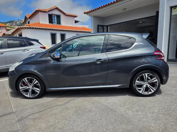 Peugeot 208 1.6 THP GTi Limited Edition 4