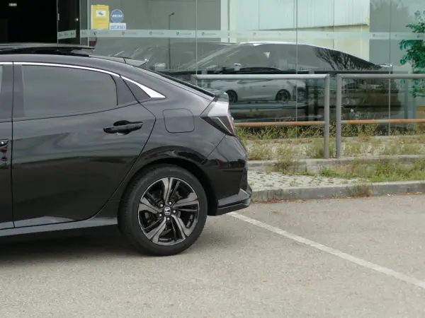 Honda Civic 1.6 i-DTEC Executive Premium 9AT 16