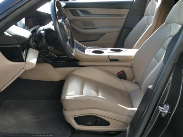Porsche Taycan Sport Turismo 4S 31