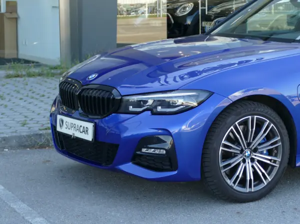 BMW 330 e Pack Desportivo M Auto 3