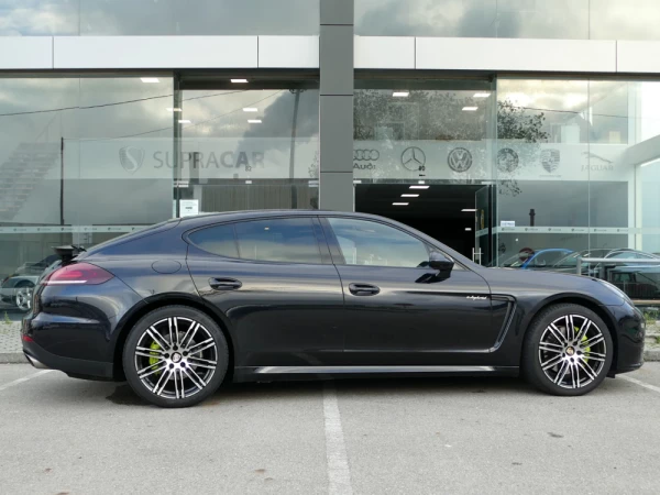 Porsche Panamera S e-Hybrid 7