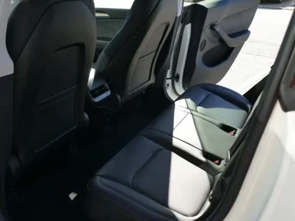 Tesla Model Y Tração Traseira 29