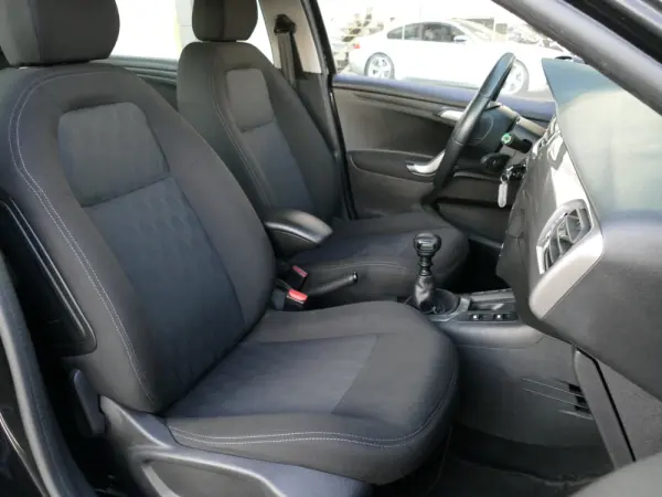 Citroen C-Elysée 1.5 BlueHDi Shine 28