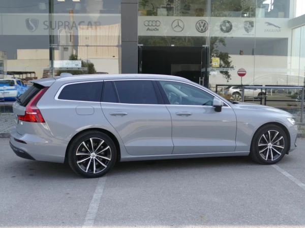 Volvo V60 2.0 T6 AWD TE Core 14