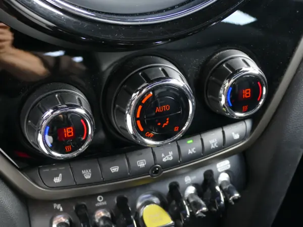 MINI Countryman Cooper SE ALL4 Auto 25