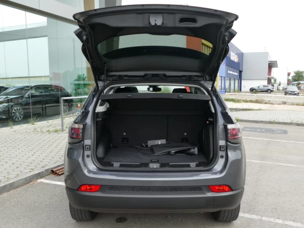 Jeep Compass 1.3 TG 4Xe Trailhawk 7