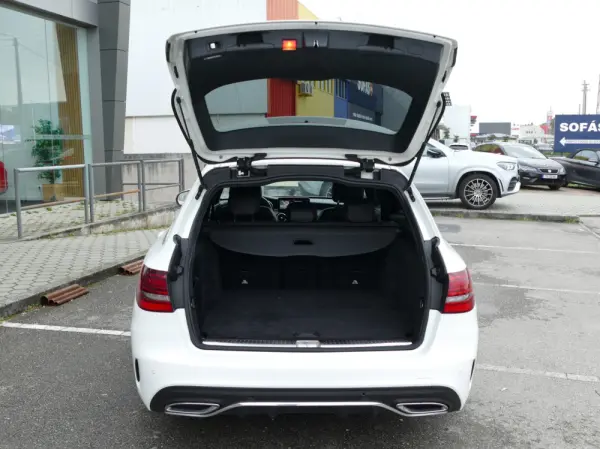 Mercedes-Benz C 220 d AMG Line 13