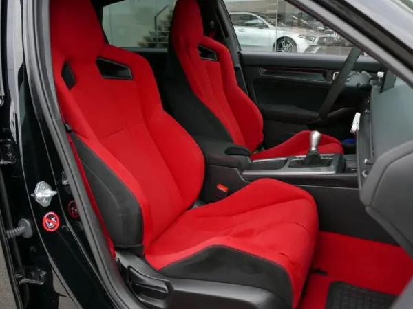 Honda Civic 2.0 i-VTEC Type-R 33