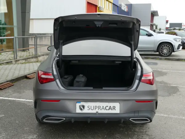 Mercedes-Benz CLA 250 e AMG Line 11