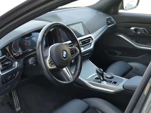 BMW 330 e Touring Pack M Auto 22