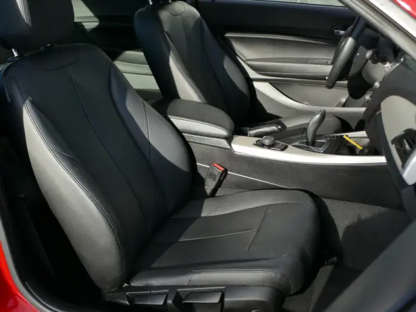 BMW 220 d Coupe Advantage Auto 29