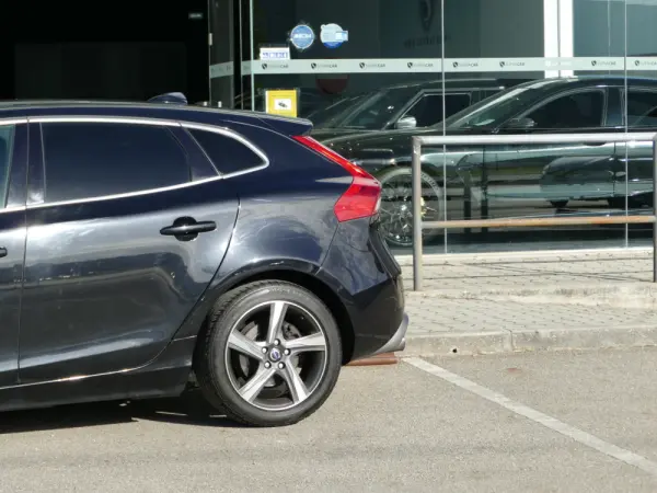 Volvo V40 1.6 D2 R-Design 16