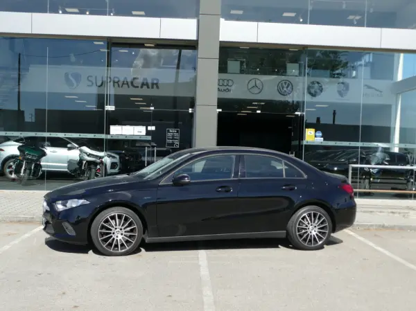 Mercedes-Benz A 250 Limousine e Style Plus 16
