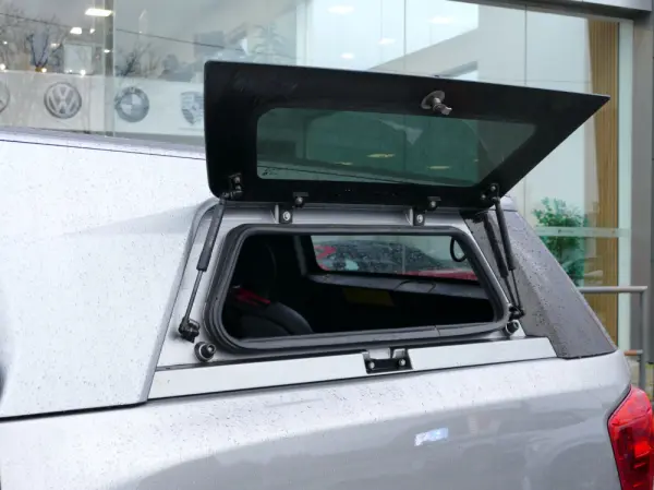 Nissan Navara 2.3 dCi CD 4WD N-Connecta Navi+Barras 11