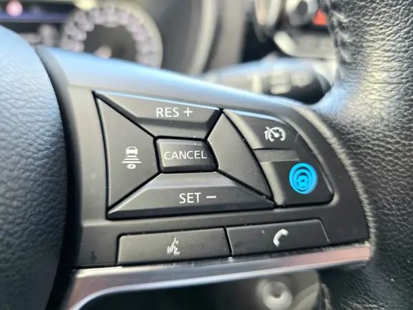 Nissan Juke 1.0 DIG-T N-Design C.Two Tone S. 28