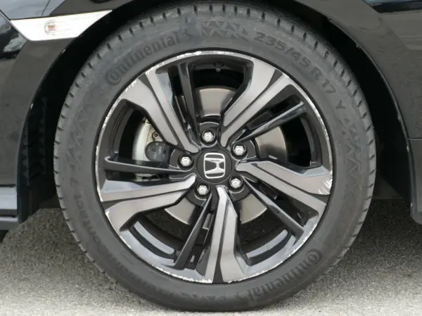 Honda Civic 1.6 i-DTEC Executive Premium 9AT 7