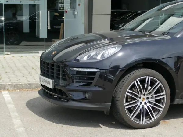 Porsche Macan S 3