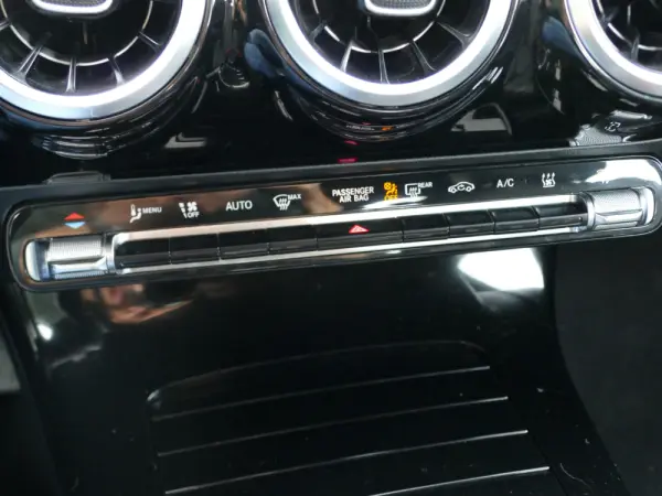 Mercedes-Benz A 250 Limousine e Style Plus 19