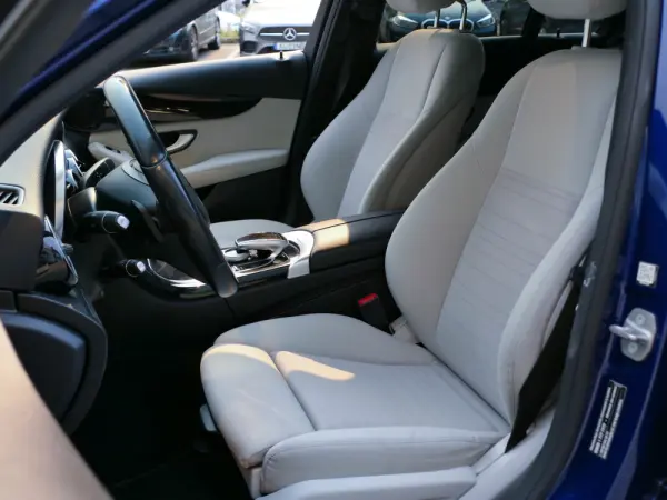 Mercedes-Benz C 300 h Avantgarde+ 25