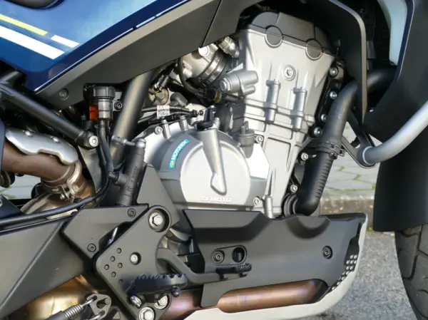 CF Moto 800MT Touring 16