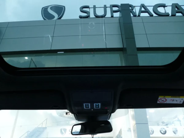 Jaguar XE 2.0 D R-Sport Aut. 11