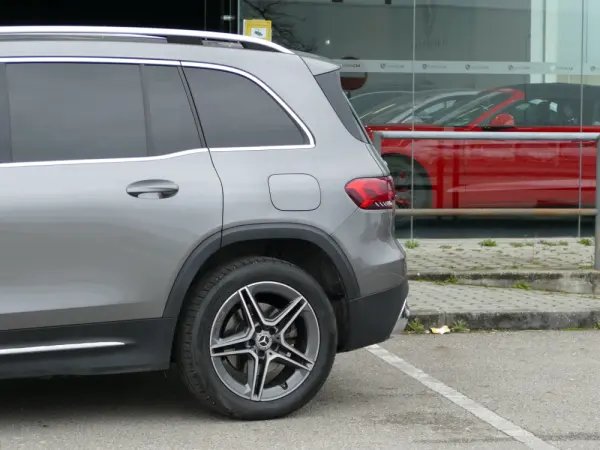 Mercedes-Benz GLB 180 d AMG Line 16