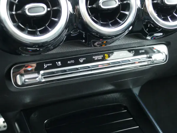 Mercedes-Benz GLB 180 d AMG Line 24