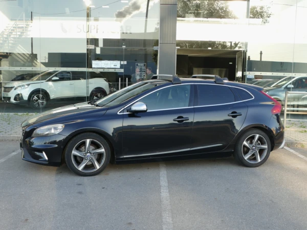 Volvo V40 2.0 D2 R-Design Momentum 17