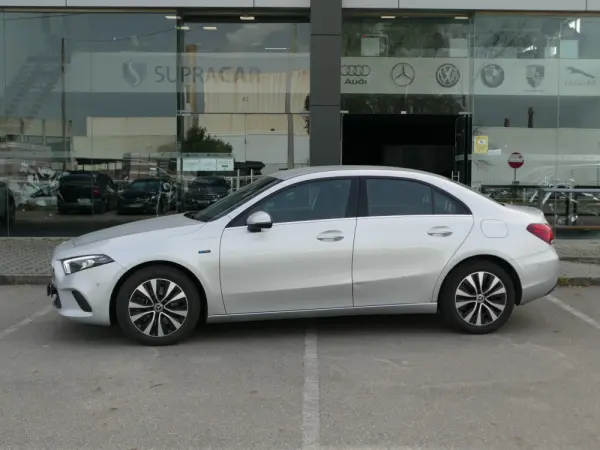 Mercedes-Benz A 250 Limousine e Style Plus 35