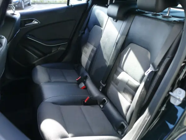 Mercedes-Benz GLA 180 d Style Aut. 31