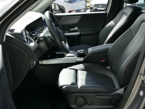 Mercedes-Benz EQB 250 Progressive 24